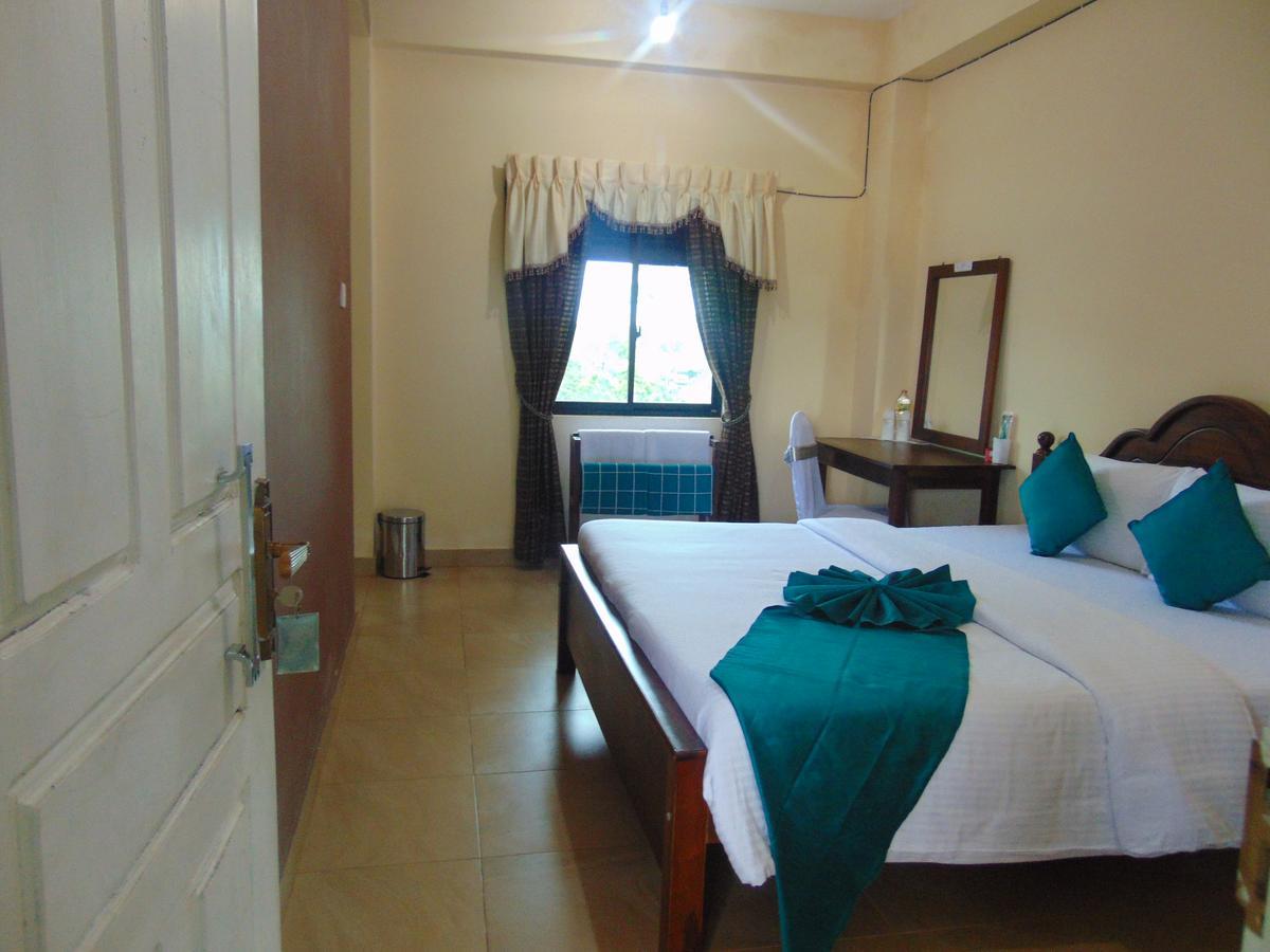 Sri Krishna Bhavan Hotel Hatton Exterior foto